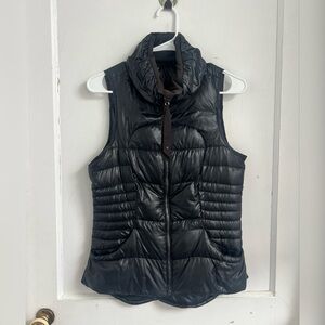LULULEMON Fluffin' Awesome Vest Black Puffer Goose Down Size 6